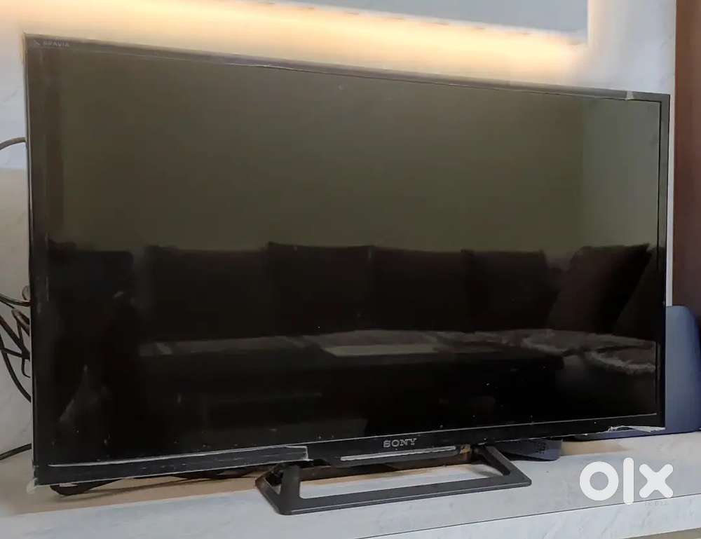Sony Bravia LED TV 32 inch size