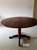4 seater dining table
