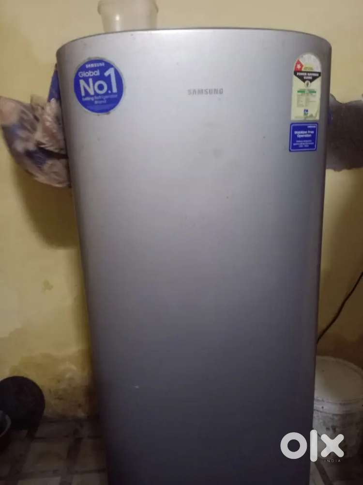 Single door fridge.