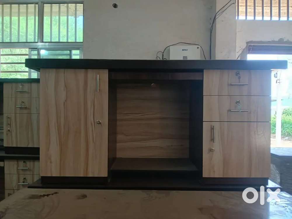 New Computer tables, cabinets and chairs