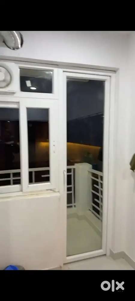 With Ac and bead and sofa