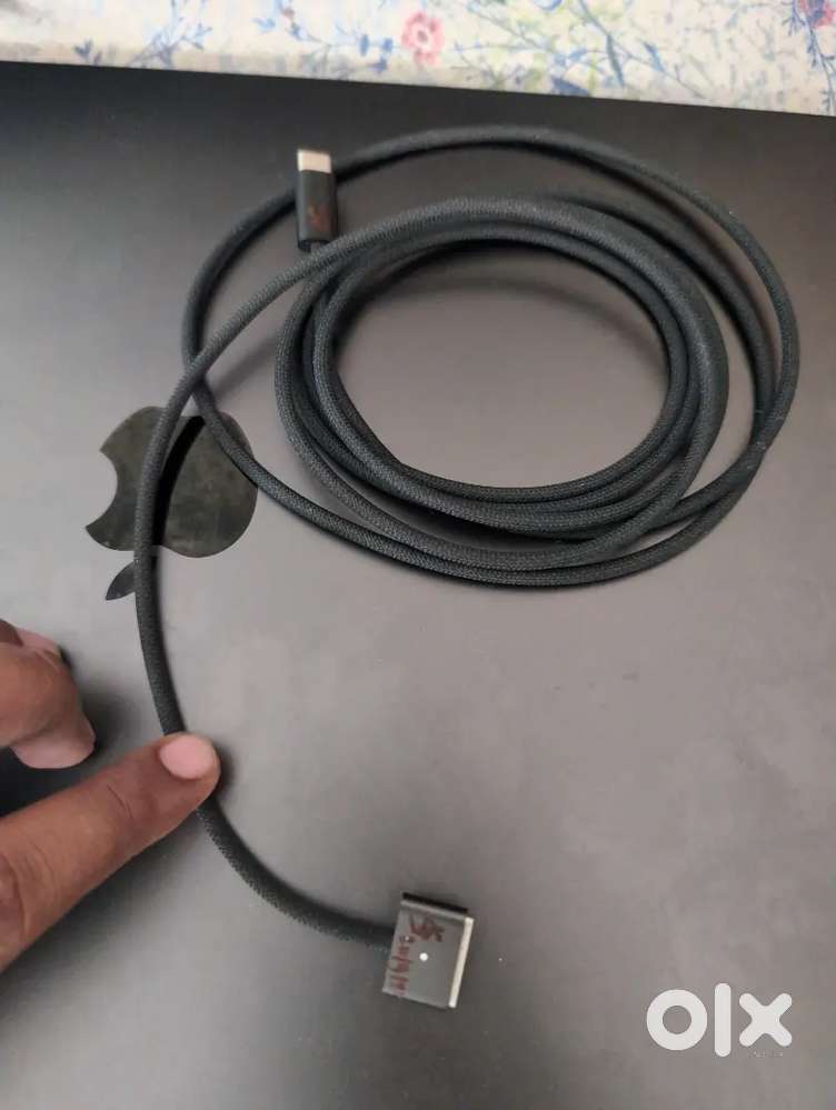 Apple USB-C to MagSafe 3 Cable (2m)