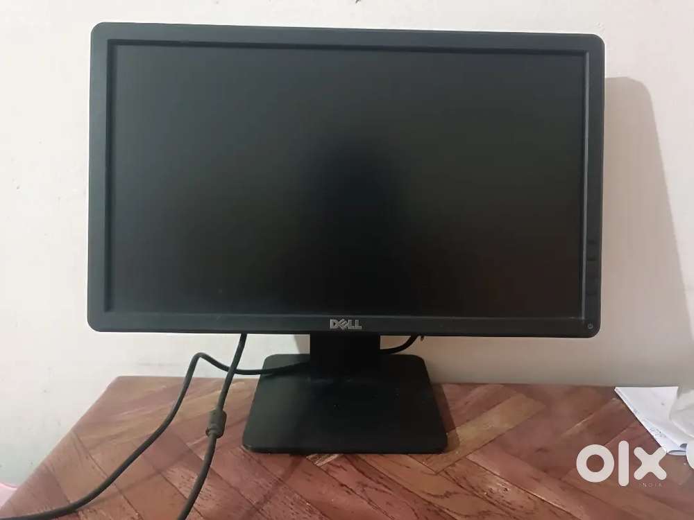 widescreen monitor with a resolution of 1366 x 768. 