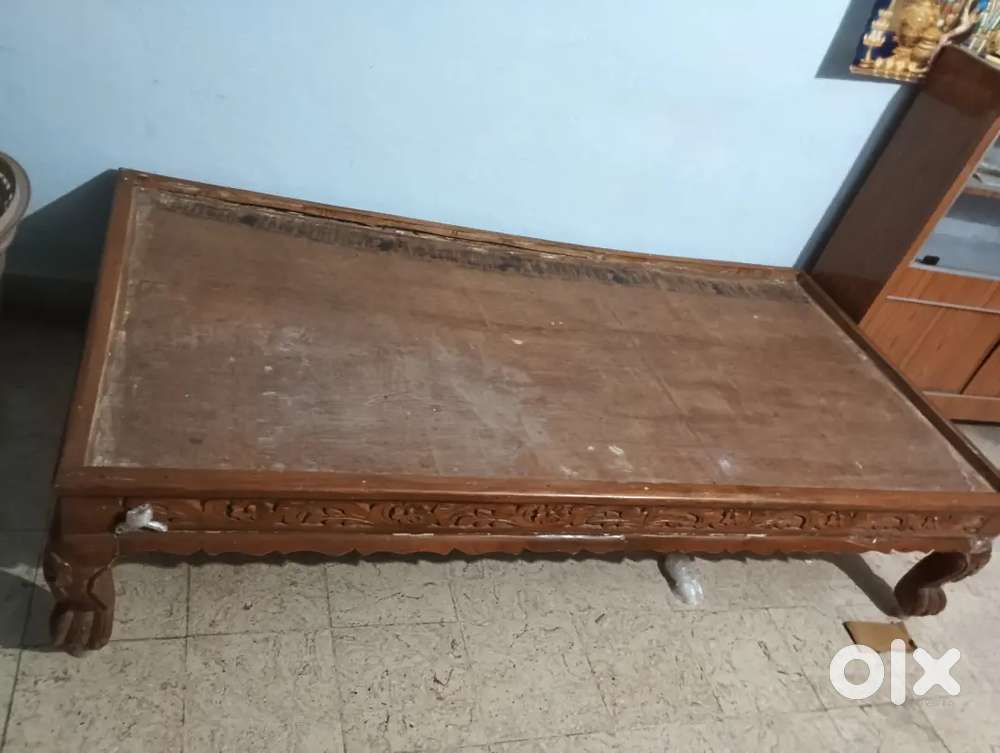 Diwan cot for sale in good condition
