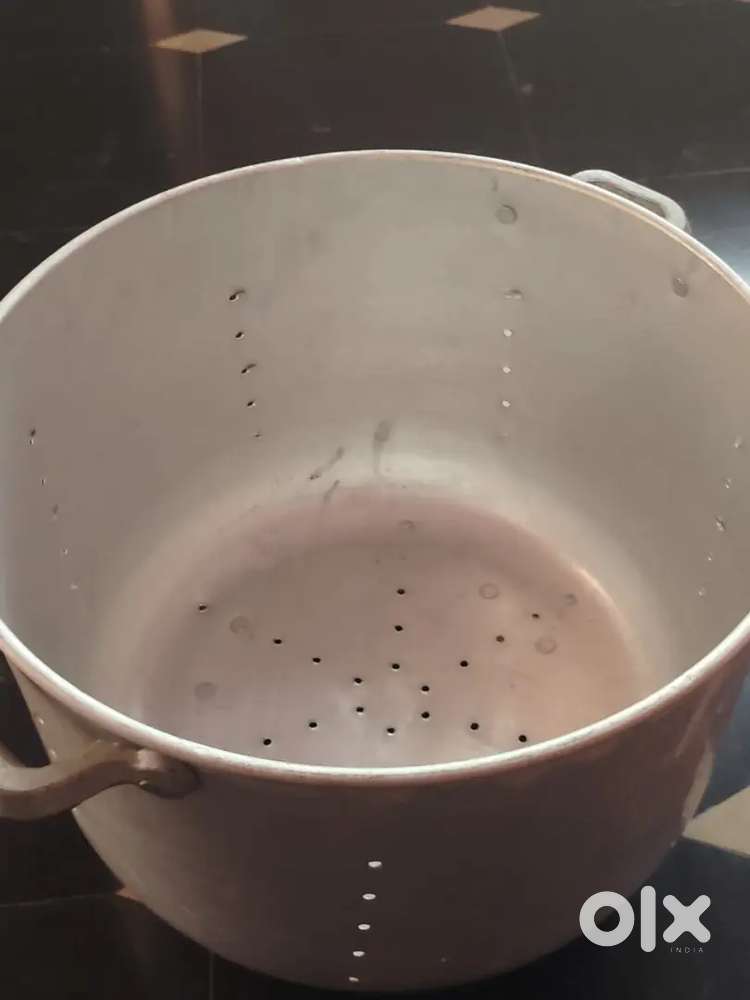 Brand new kadai and new rice strainer