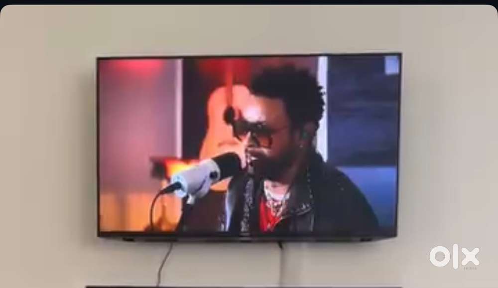 Smart LED TV for Sale – Excellent Condition  Great Deal!