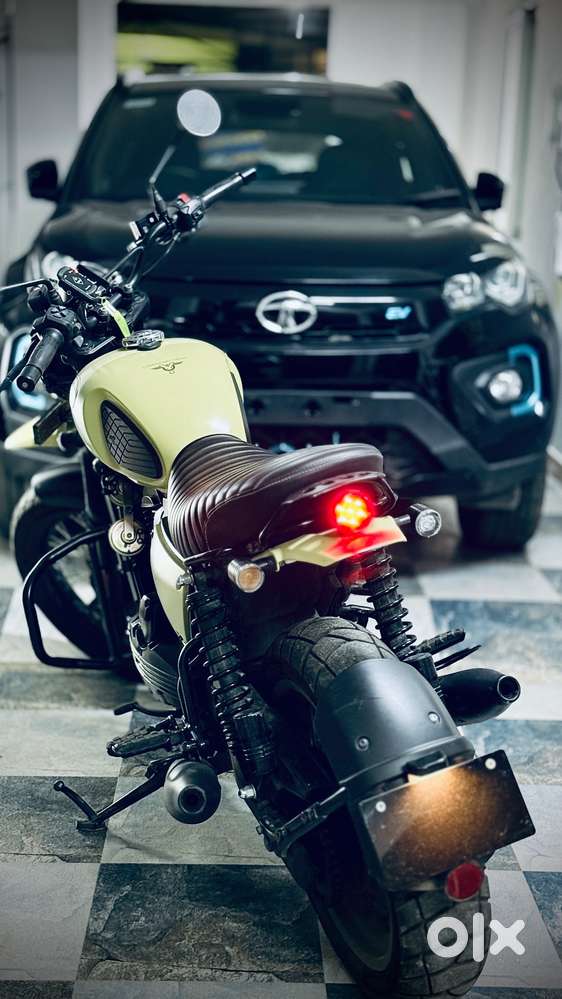 2022 YEZDI SCRAMBLER