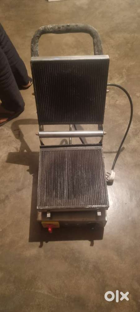 Sandwich griller commercial