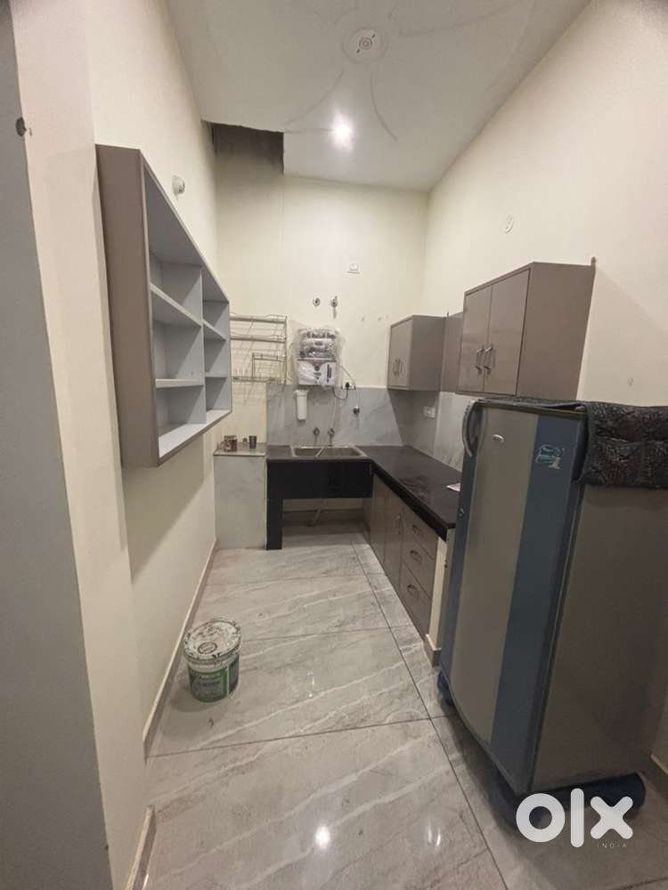 Fully Furnished HOUSE in Majithia Enclave