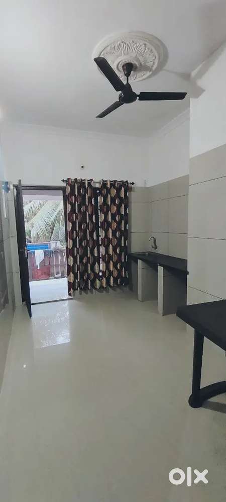 1 bhk apartment for rent at img jn Kakkanad near infopark 100 mtr bus