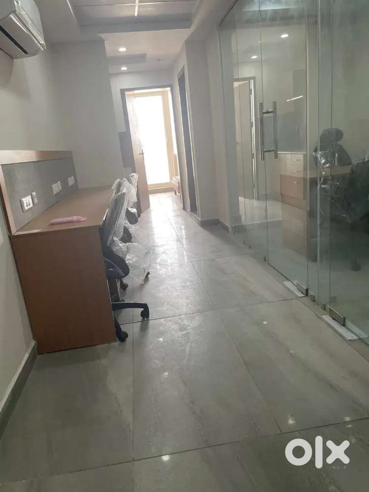 SOHO IN CCC MULTIPLE UNITS 22LAC TO 28LQC