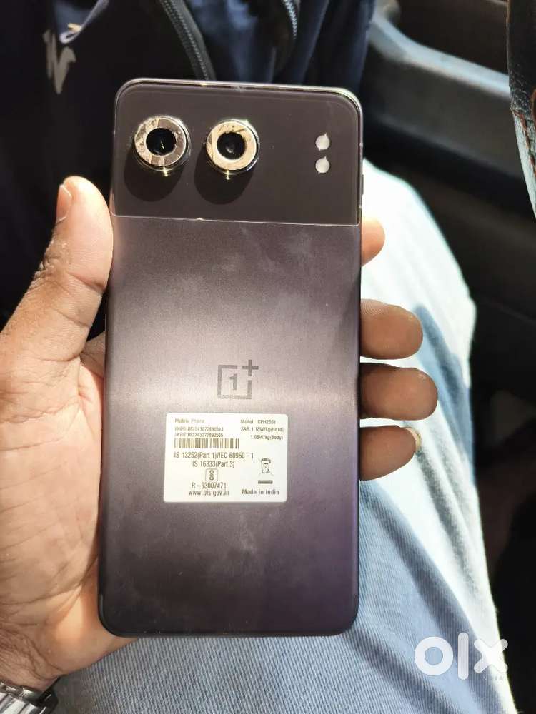 Brand new condition no scratch no done 12/256gb