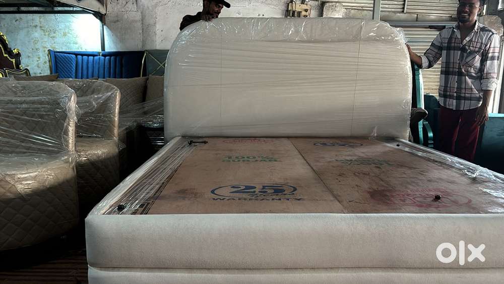 Brand new king size full lining cot with mattress