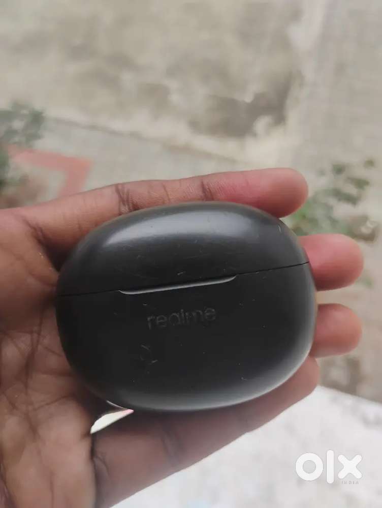 Realme t110 earbuds ( good condition )