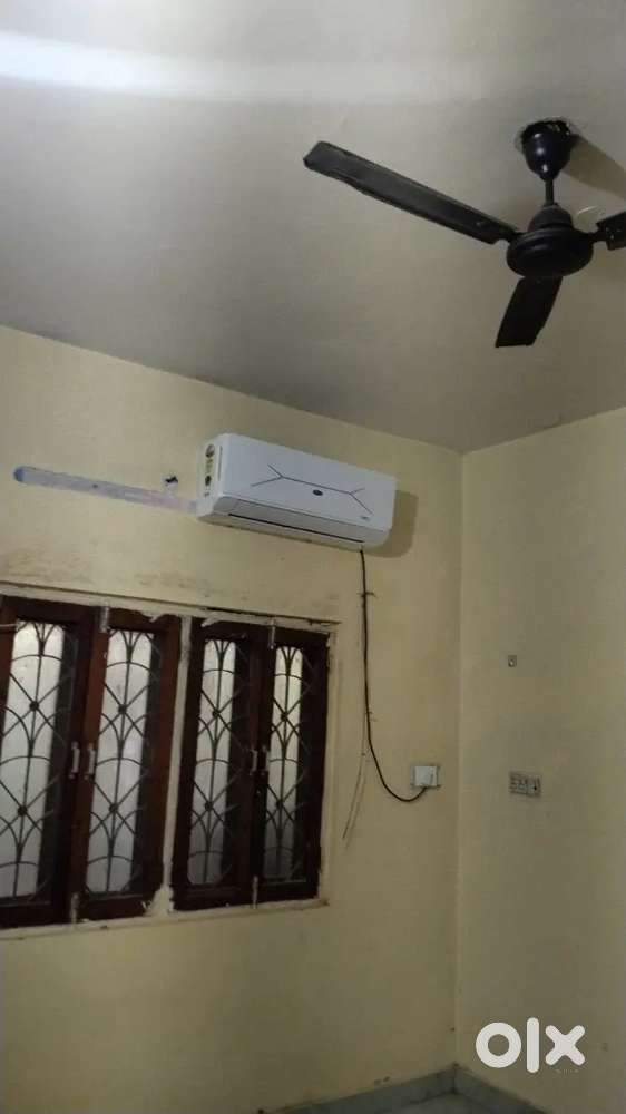 2 bhk builder floor in janki Nagar