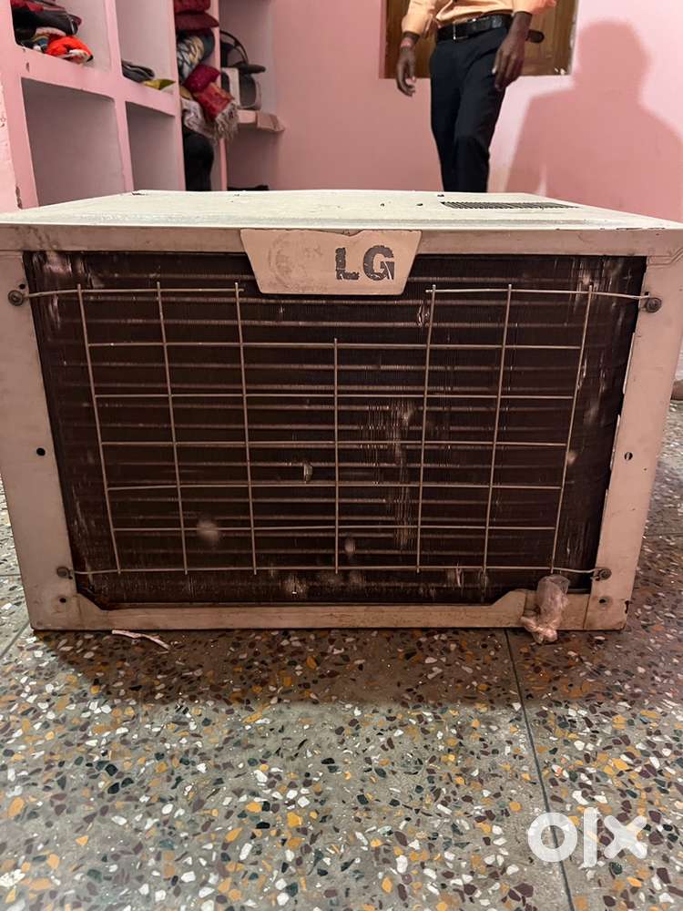 Window LG Ac good condition