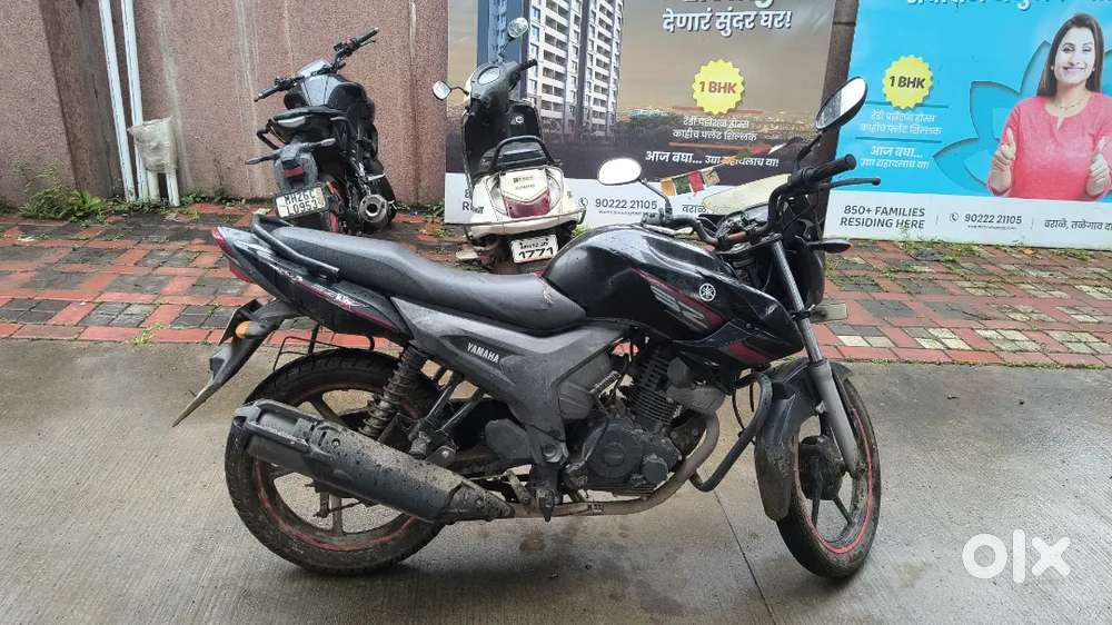 Yamaha SZ X (2010)