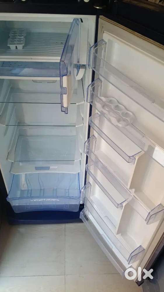 Godrej EDGE PRO 234L fridge for sell