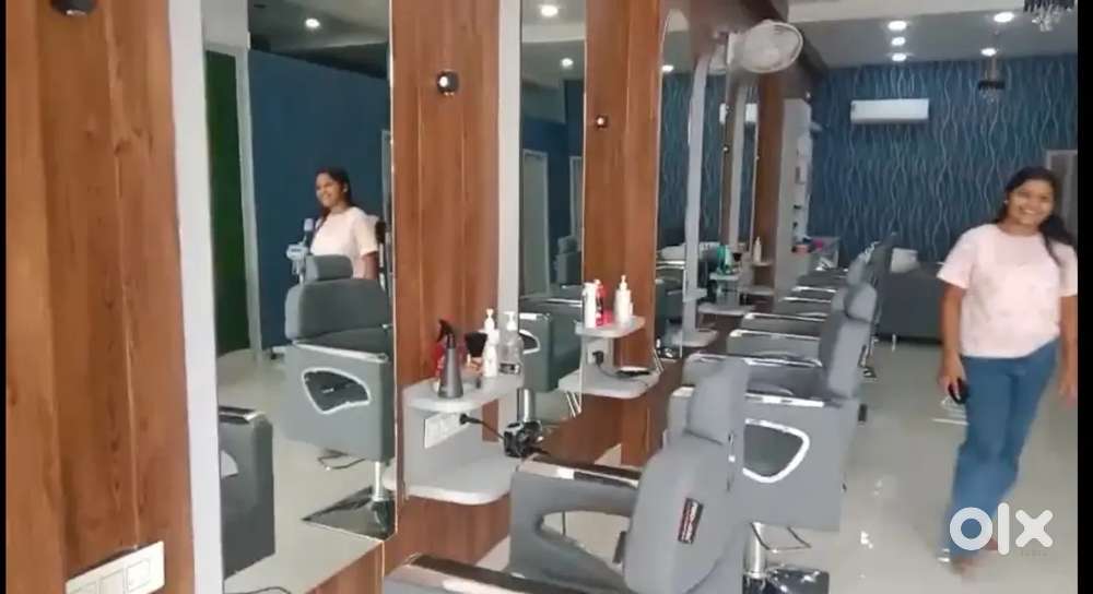 Fully furnished salon for sale main Road Sairdhela