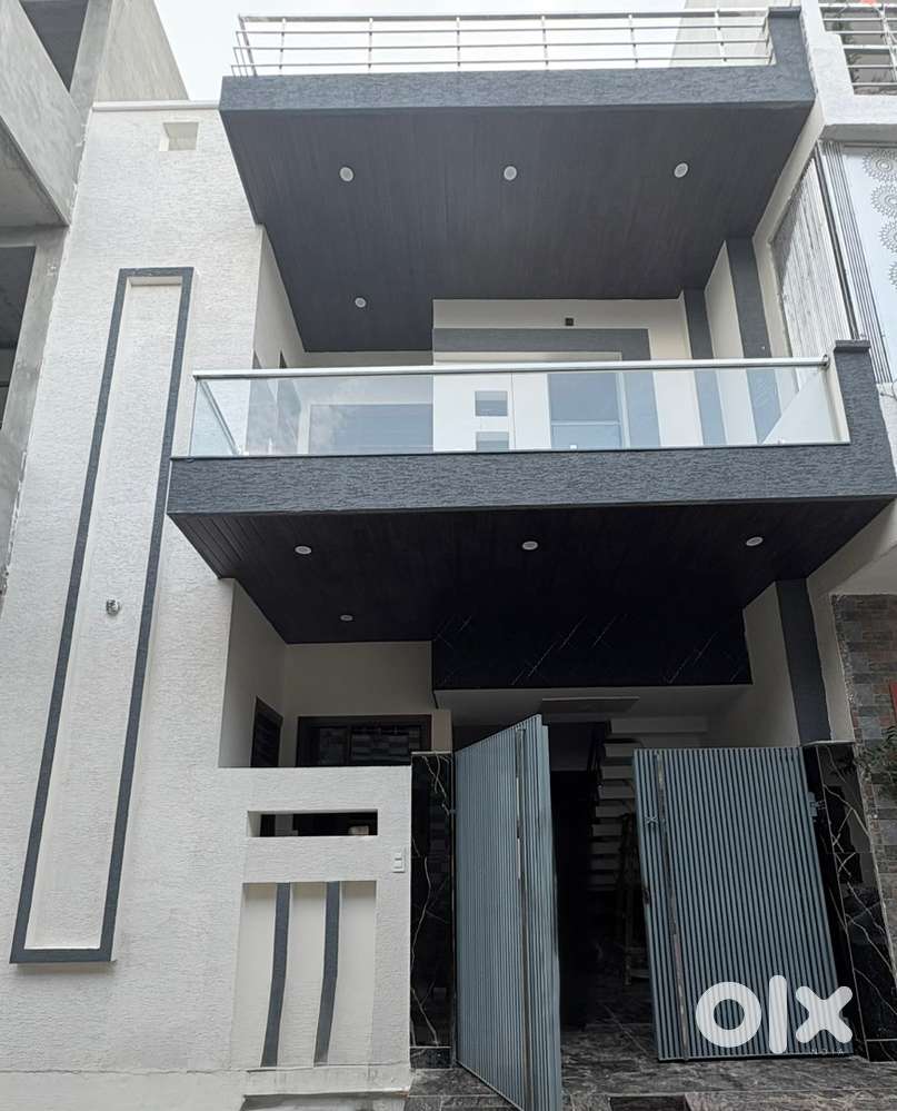 111 yards luxurious house for sale east face …30 feet road
