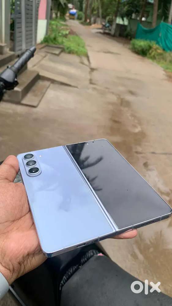 Samsung galaxy z fold 5