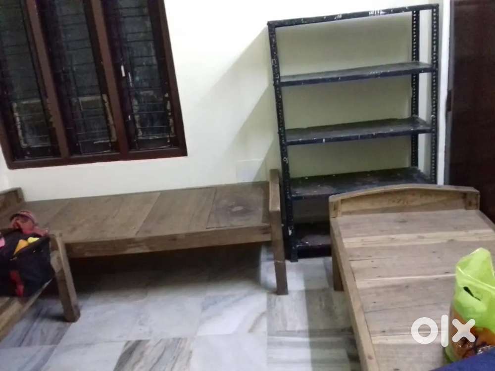 Only for ladies per bed Rs 2300 , Electric bill free,Location N4 area