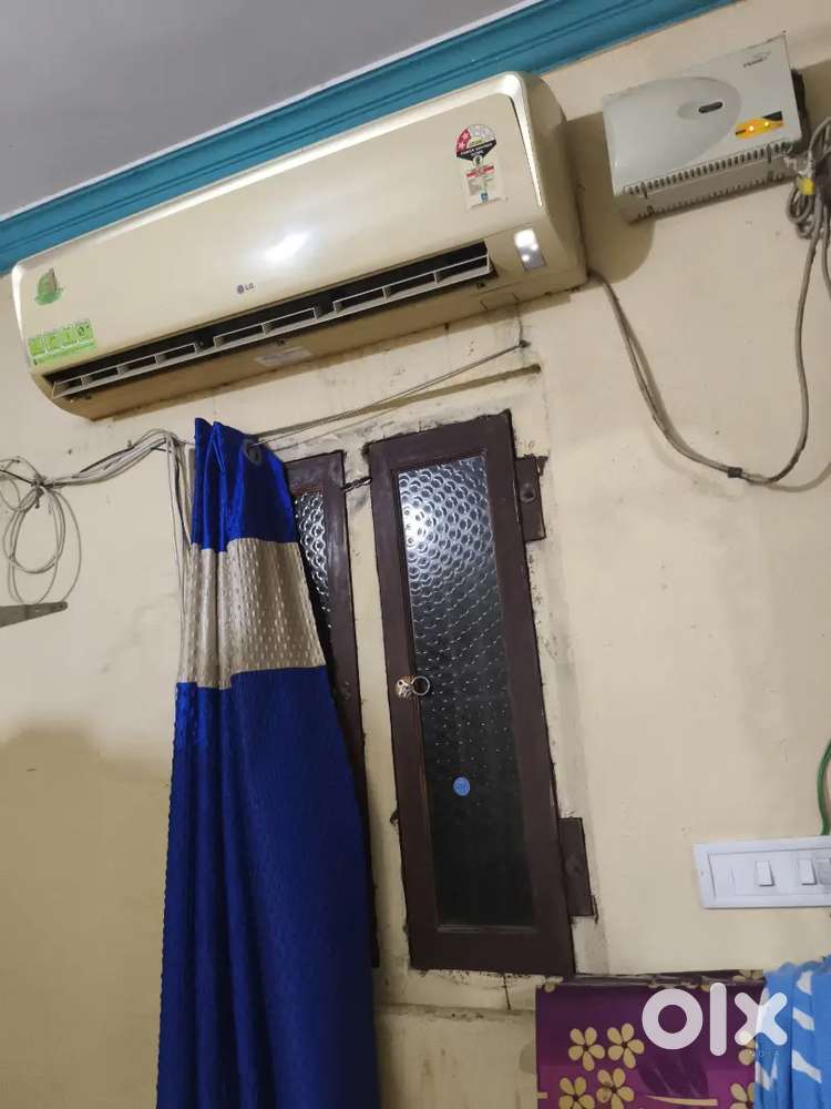 10 years old AC