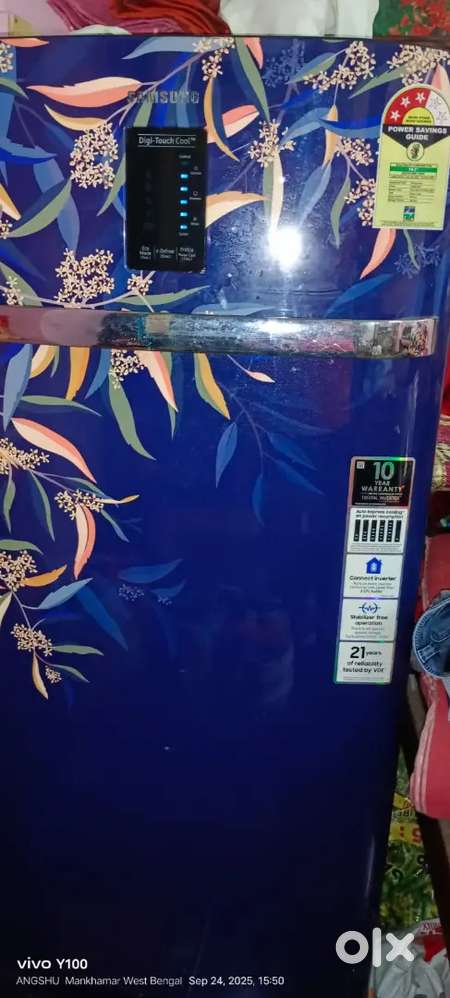 SAMSUNG REFRIGERATOR