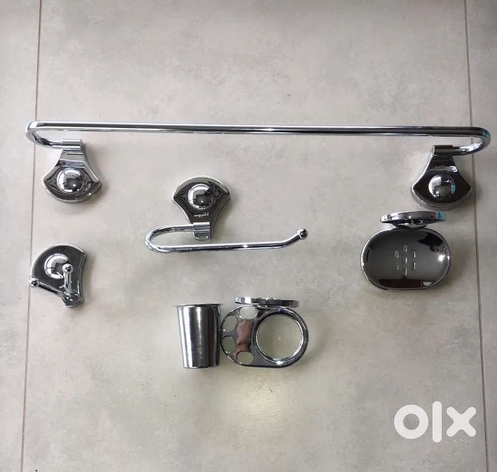 Hallmark Bathroom Accessories