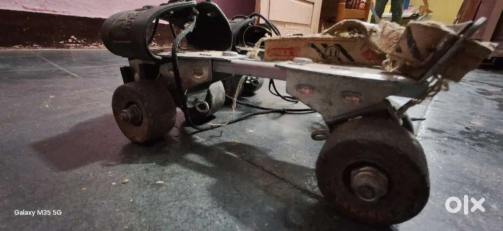 Size Adjustable sactes.