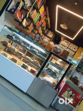 Iza juicy & bakery
