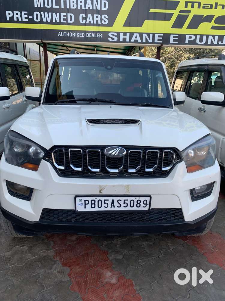 Mahindra Scorpio S10, 2016, Diesel