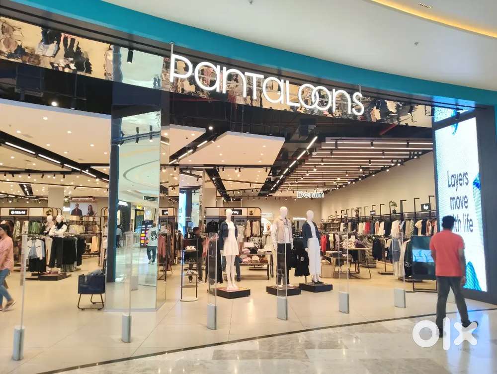 Apparel retail sales executive