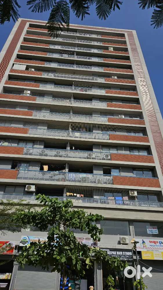 3 bhk flat available for sell.ready to move