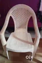 5 plastic chairs