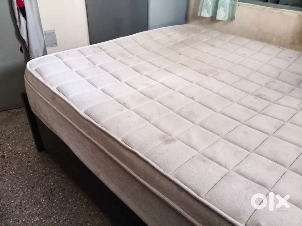 Bed 6.5 weidth and 6.5 length