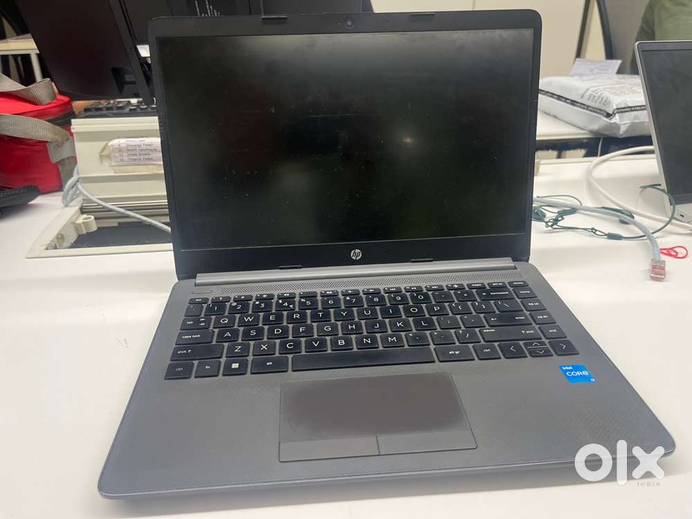 HP Laptop i3 11 gen 8GB 512 SSD
