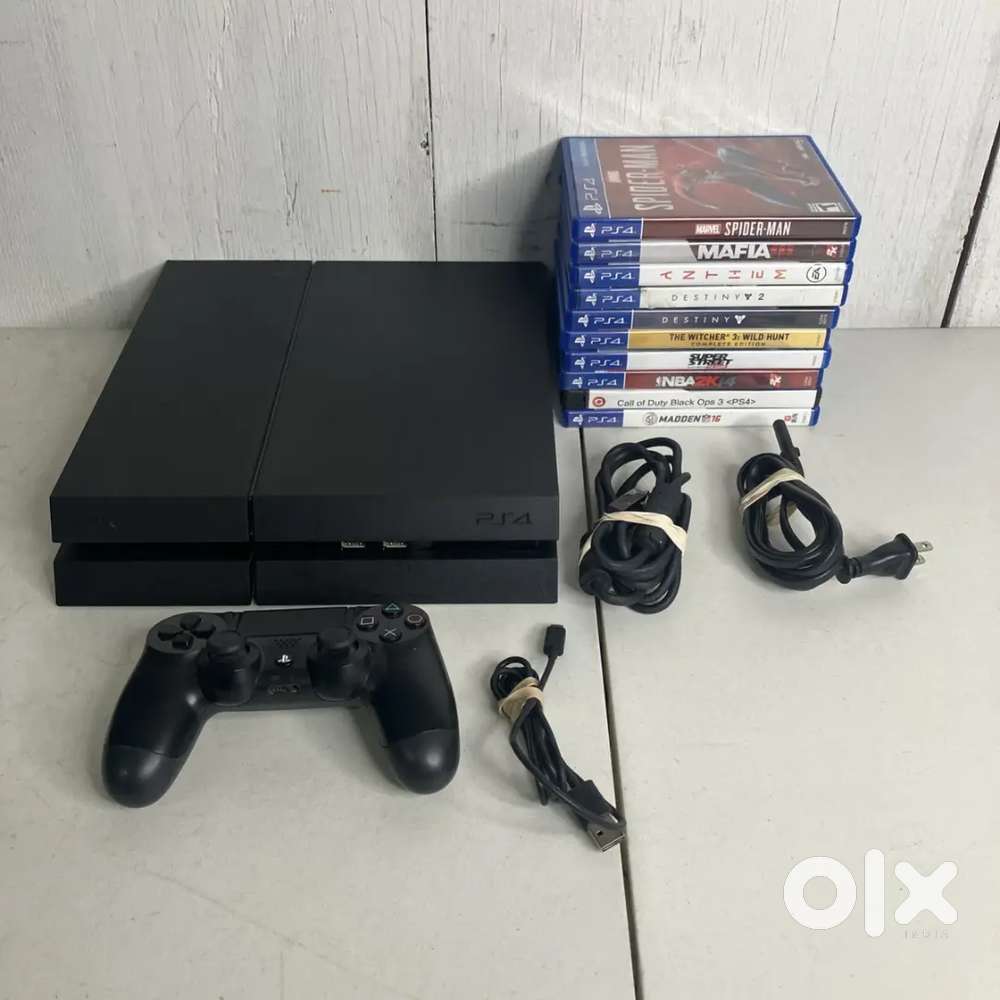 Sony PlayStation 4 PS4 500GB CUH 1215A