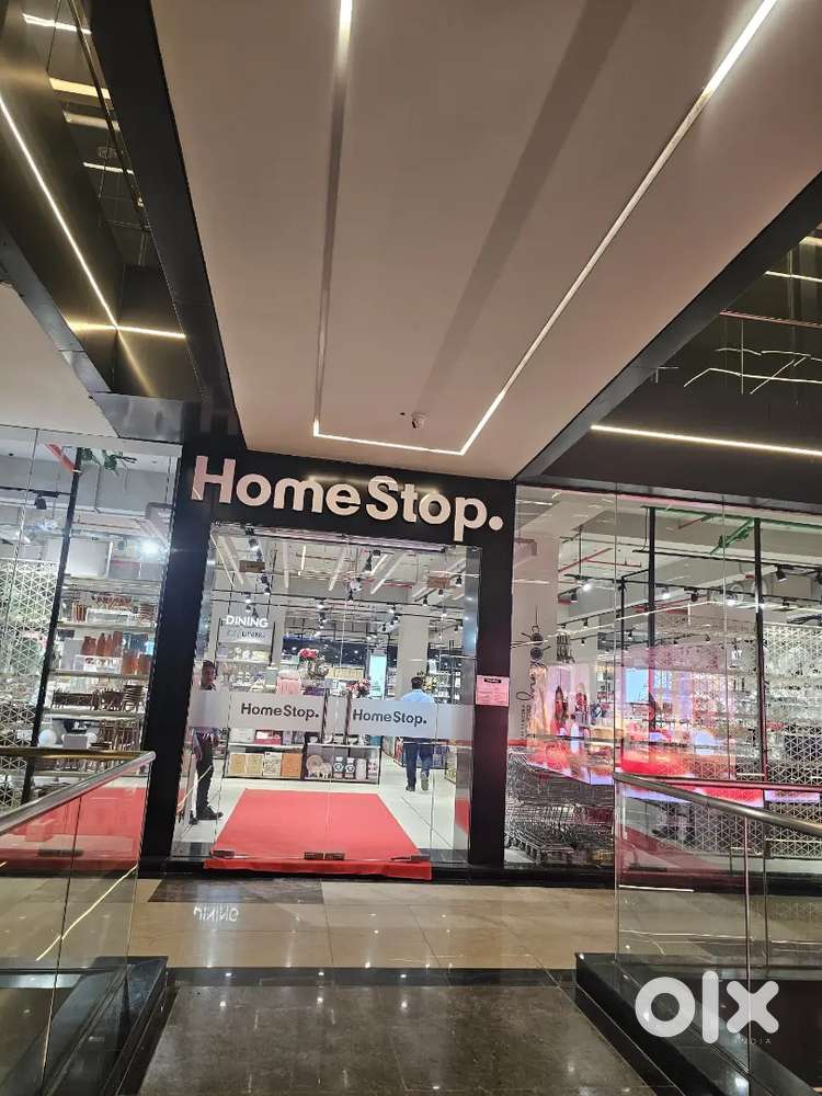 1st floor shop for Sale