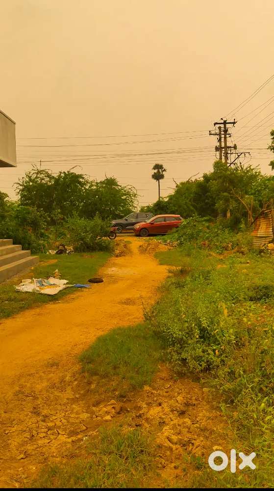 100m from Medicover! 55×54 plot on 80ft road—perfect time to invest