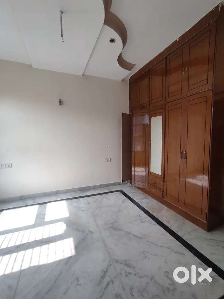 2bhk independent flat for rent in guru nanak enclave
