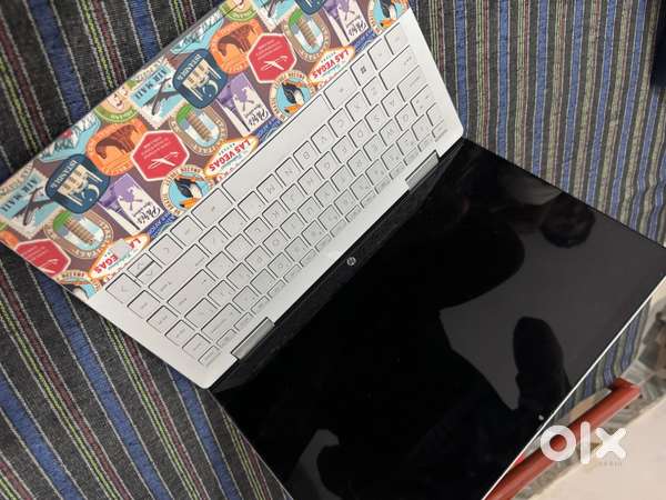 HP Pavilion x360 2-in-1 Laptop 14-ek0074TU