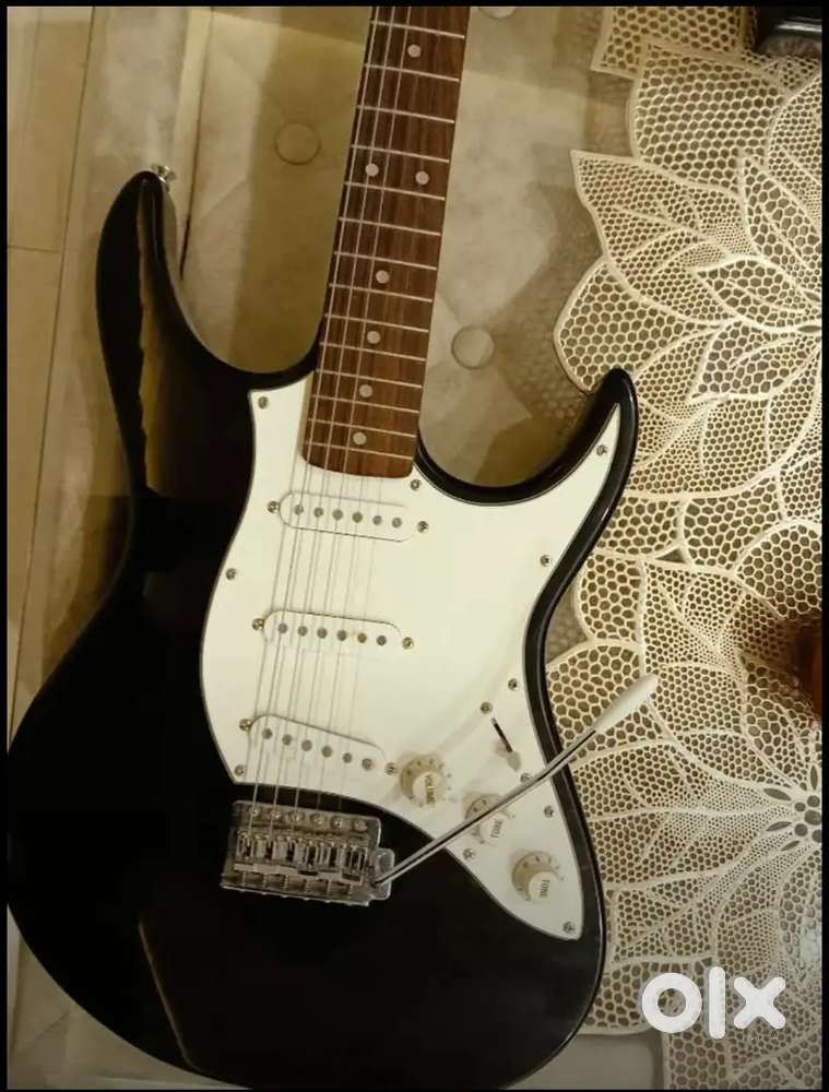PREMIUM ELECTRIC GUITAR, SPECIALLY MODDED AND ABSOLUTELY NEW