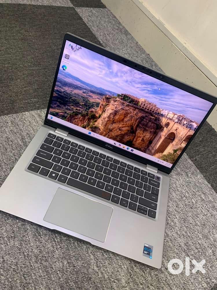 Dell latitude 7420/14inch/Core i7/11th gen/16GB RAM/512GB SSD/Neat