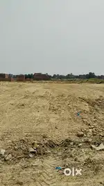 15 fir ki gali hai main road 20 fit ki hai