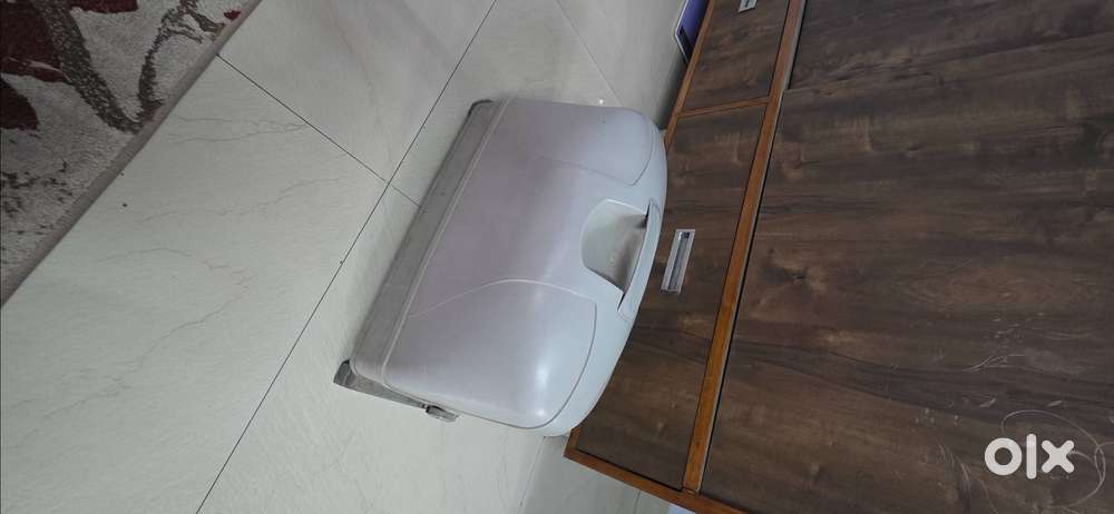 USHA Sewing Machine