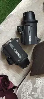 Studio lights Elichrom FRX 200  ( 2 lights)