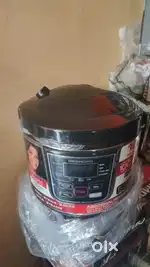 Electric cooker 5ltr cheap low bargainer stay away.