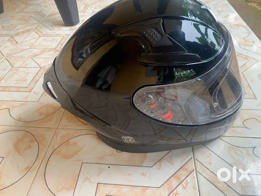 Helmet Axor 5000 rupees