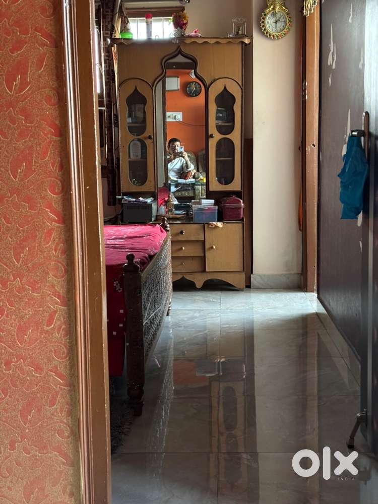 Adequate open area,Generater back up , 2 lift